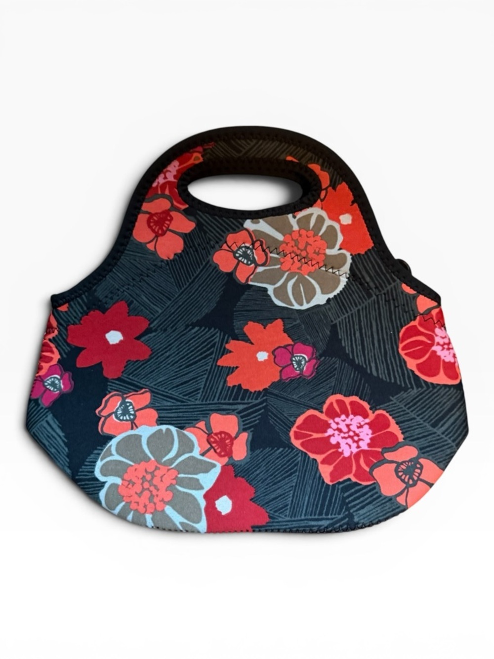 Built NY Gourmet Getaway Lunch Bag in the Lush Flower Pattern